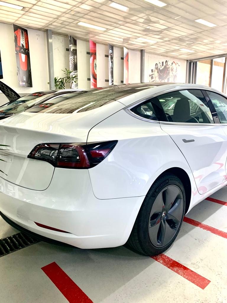 Reparação Tesla model 3